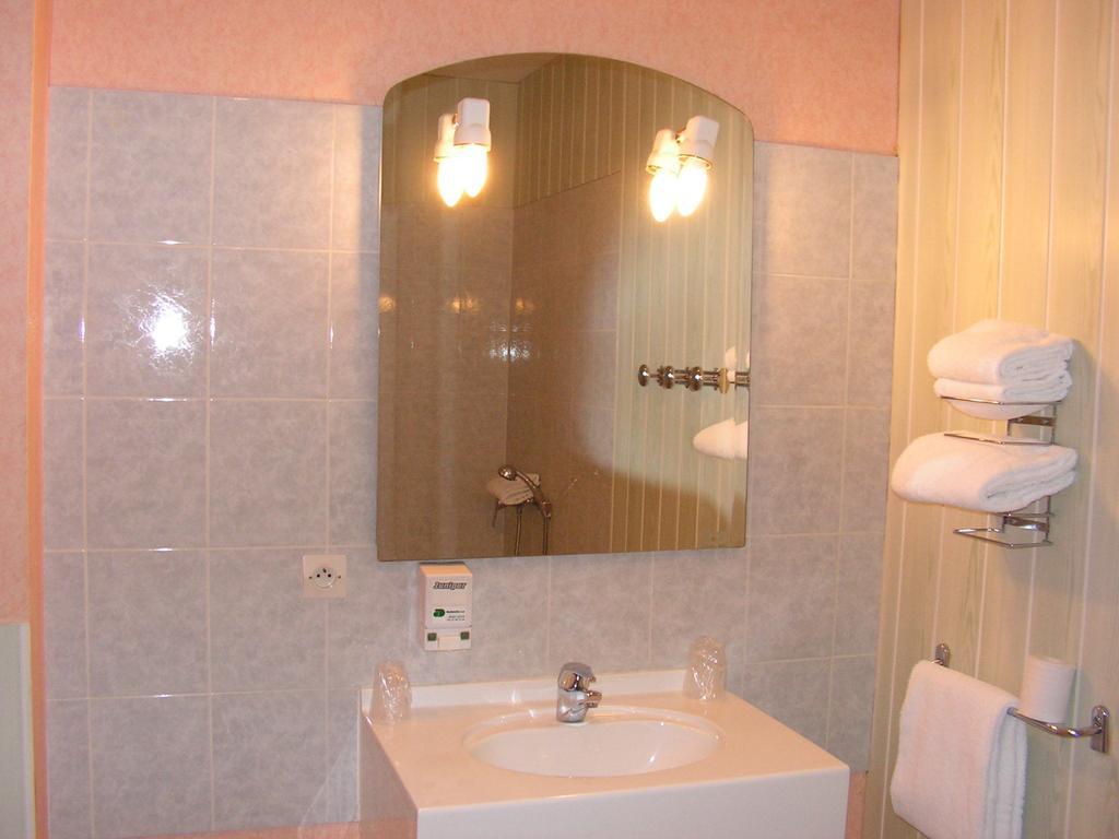 Le Bois Joli Hotel Massais Quarto foto